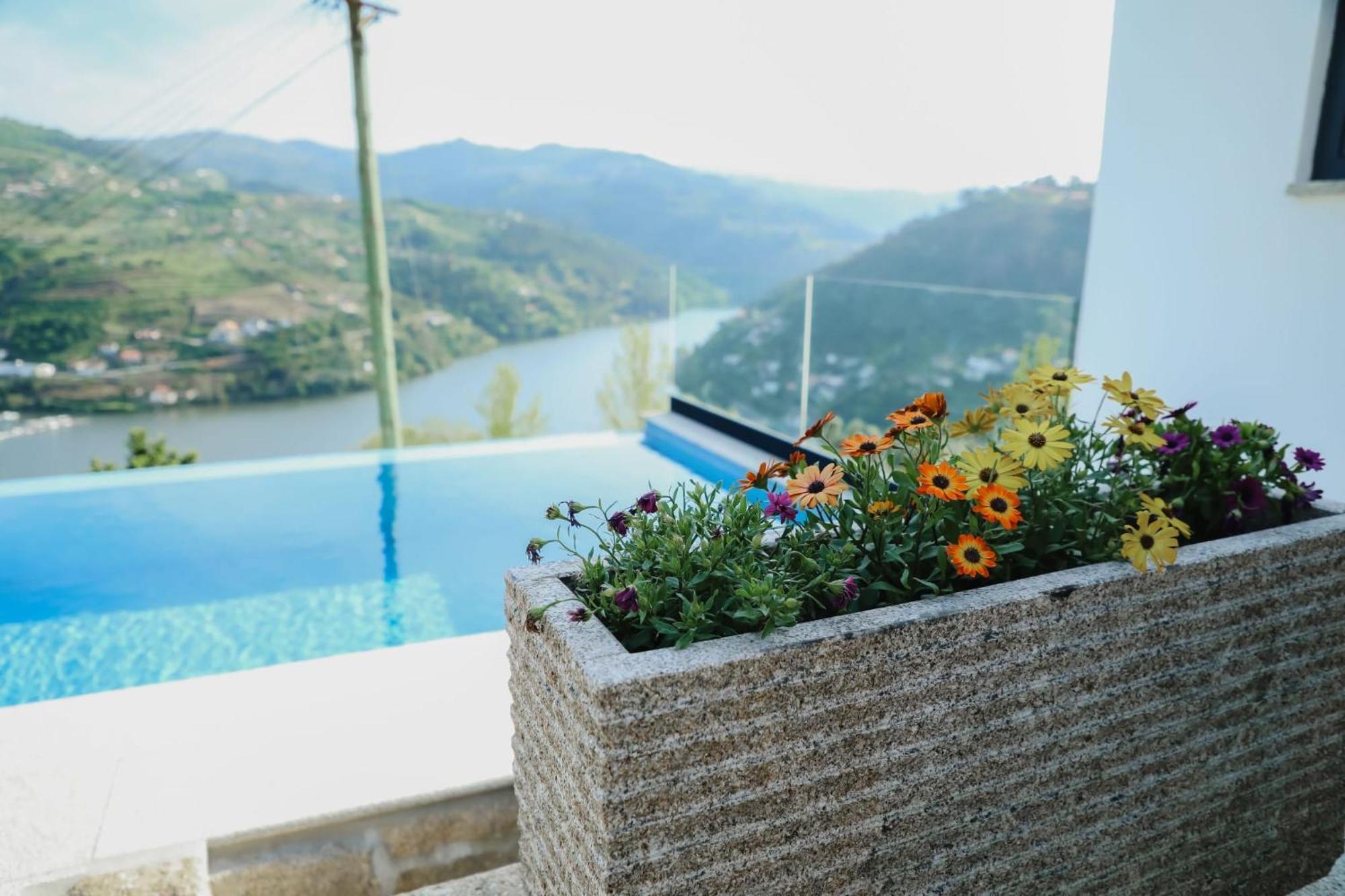 Oporto Cruz - Douro Valley Baiao Bagian luar foto